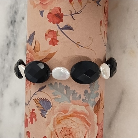 Vintage Iridescent Coin Pearls & Black Faceted Onyx Bead Bracelet Magnetic Clasp - Picture 5 of 12